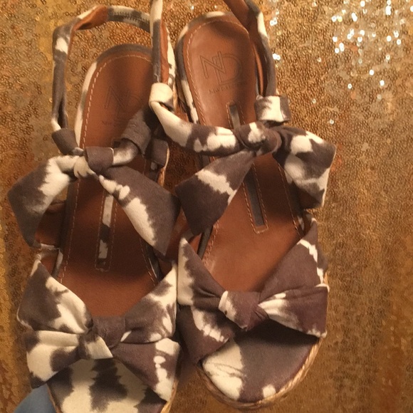 New Directions Tie Dye Espadrilles size 7.5 - Picture 2 of 8